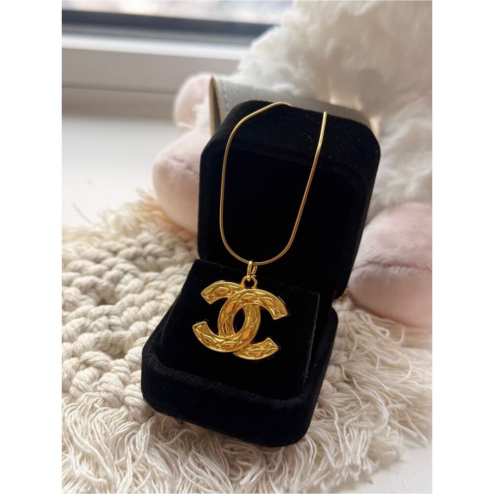 🎁BOGO Sale! Vintage ONLY 1! CHANEL CC Gold Upcycled Necklace